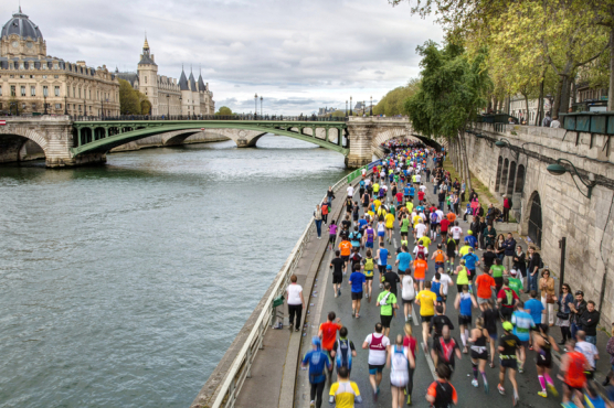 Runners hit the French capital's streets at the Paris Marathon. (© Javierjmt | Dreamstime.com)