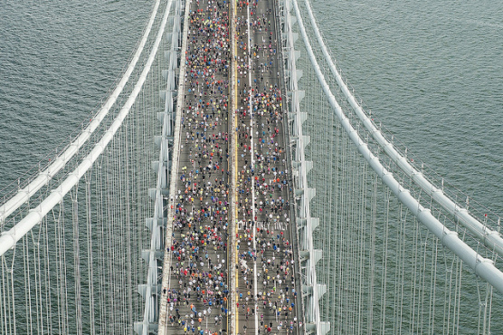 Runners cross the Verrazano-Narrows Bridge at the 2013 New York City Marathon. (Photo by MTA/flickr)
