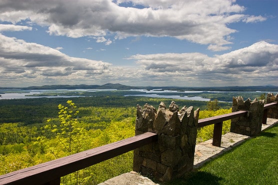 View of Lake Winnipesaukee from Castle in the Clouds, a mountaintop estate in nearby Moultonborough, N.H. (Photo by Roger H. Goun/flickr)