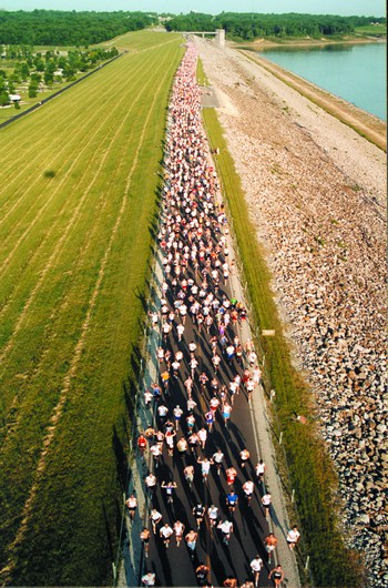 Runners start the Dam to Dam Half Marathon along the Saylorville Dam. (Photo courtesy Dam to Dam Half Marathon)