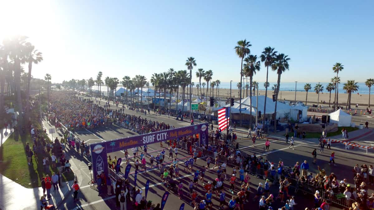 runners in the Surf City USA Half Marathon huntington beach