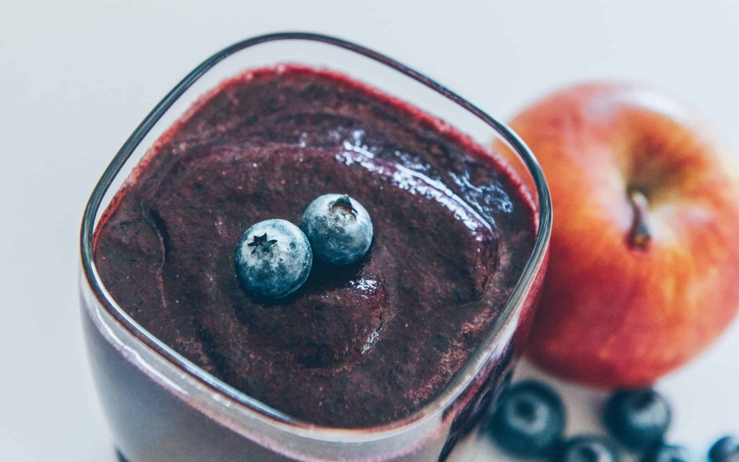 Smoothies which, depending on what you put in them, can be great for pre and post snacks for runners. Apple and blueberries.