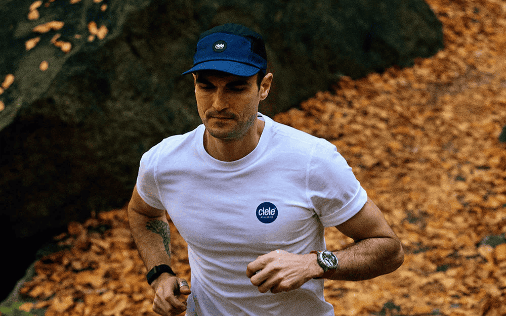 The best trail running gear hat Ciele GoCap runner male.