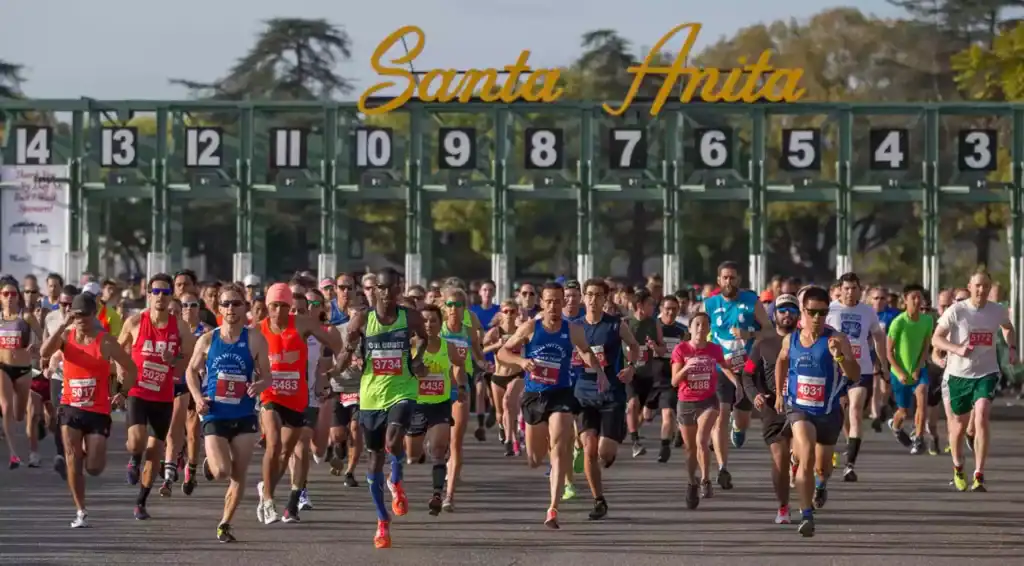 The starting line of the Santa Anita Derby Day 5K in Santa Anita, CA.