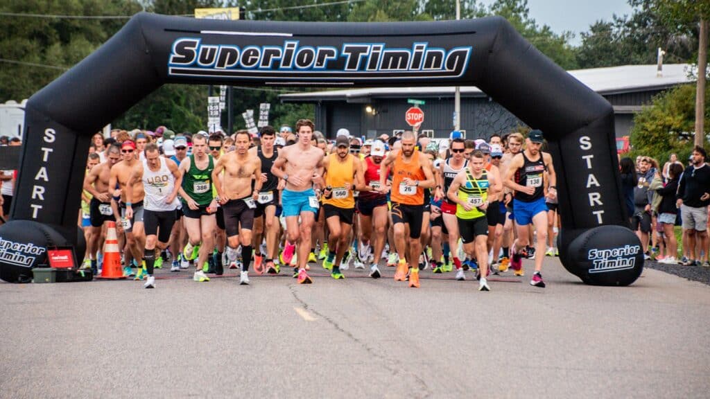 runners at the starting line of the Marquette Half Marathon