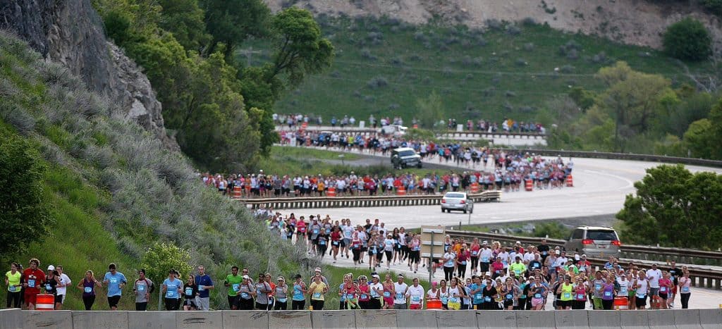 runners in the utah valley half