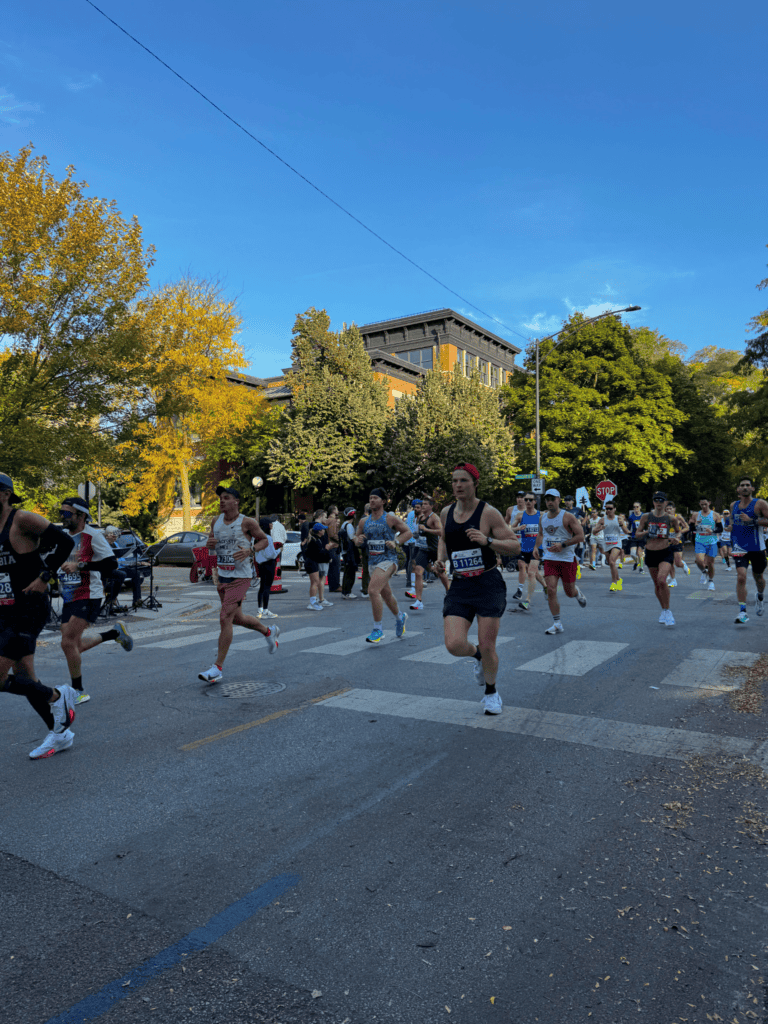 Runners at the Chicago Marathon