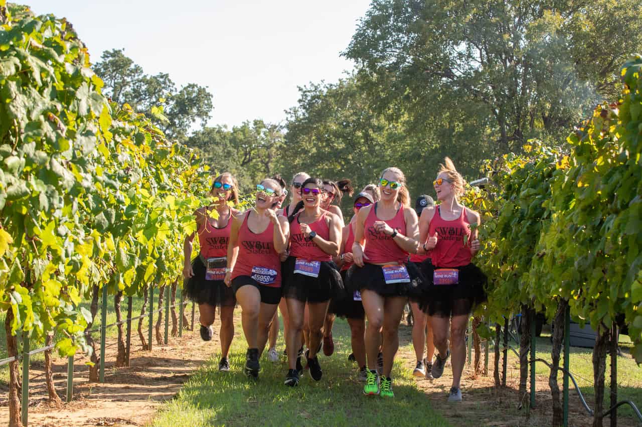 runners in the vineyards of the Wicked Wine Run - Richmond